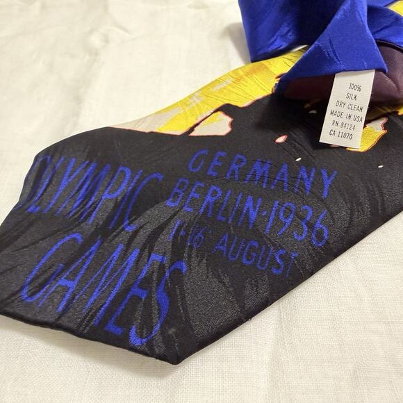 Vintage Olympic Games Silk Tie – 1936 Berlin Poster Art – Made in USA - Picture 5 of 12